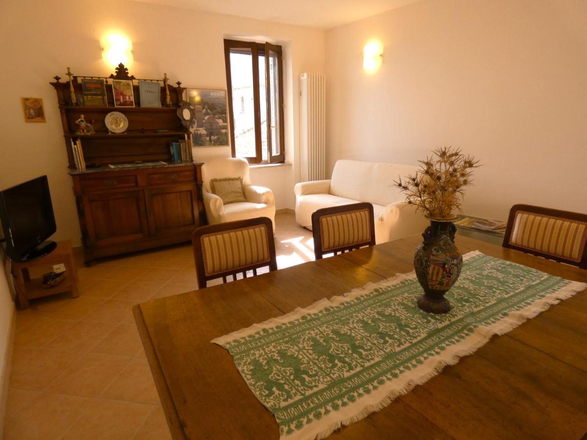 Scappo In Umbria, La Casa Di Eude Apartment Assisi Ngoại thất bức ảnh