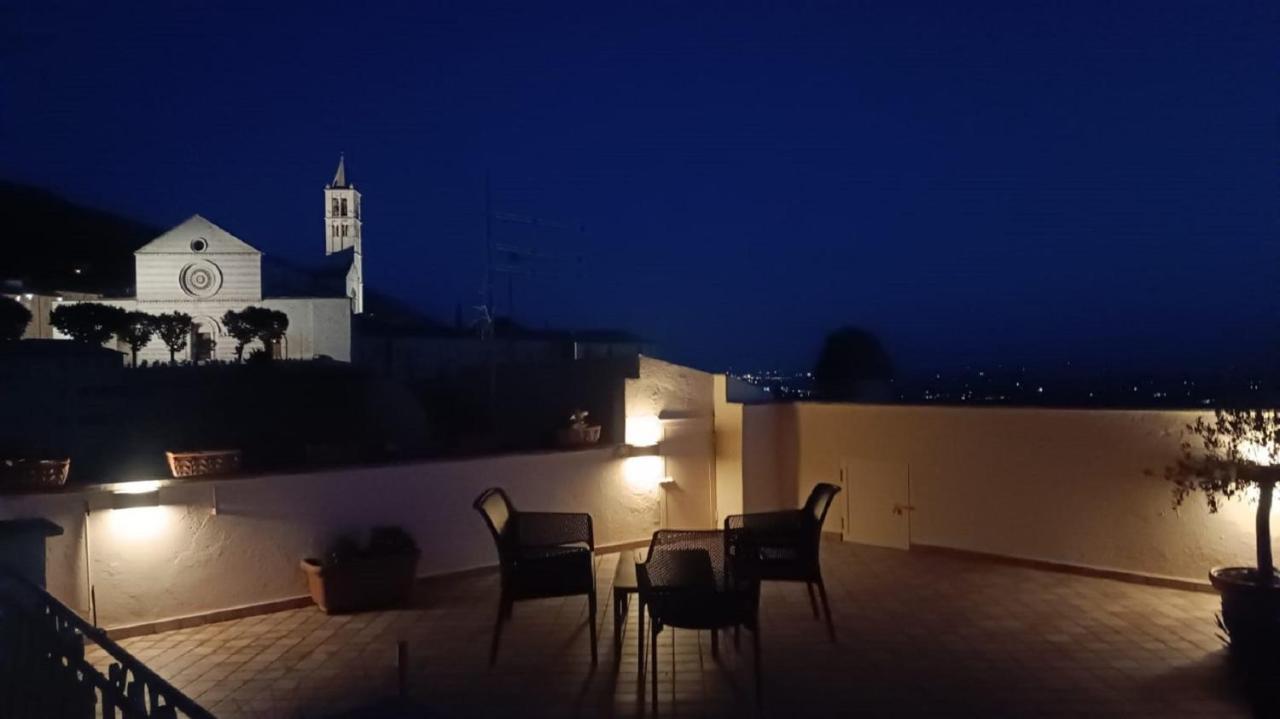 Scappo In Umbria, La Casa Di Eude Apartment Assisi Ngoại thất bức ảnh