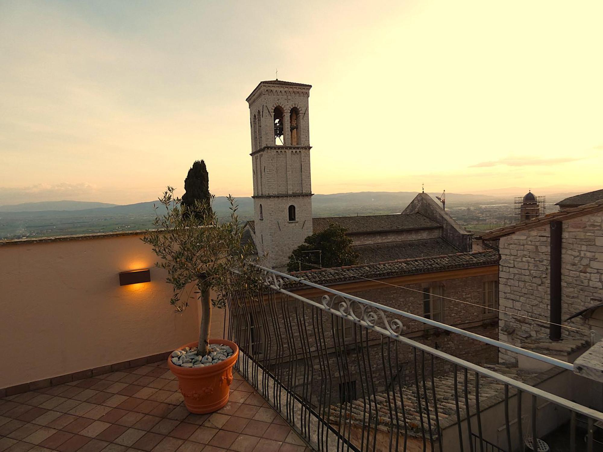 Scappo In Umbria, La Casa Di Eude Apartment Assisi Ngoại thất bức ảnh